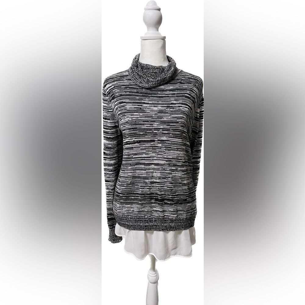 Cable & Gauge Sweater Size Large